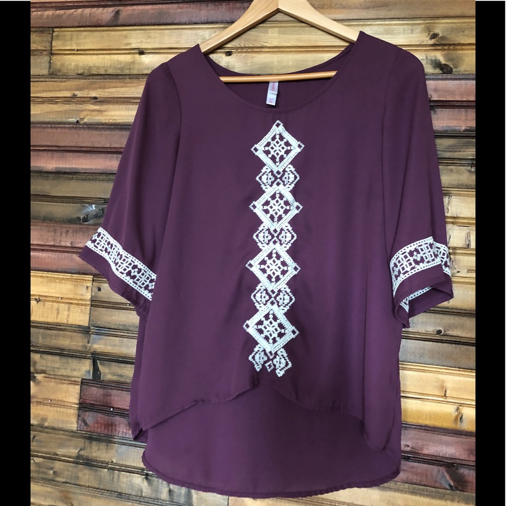 Xhiliration Women’s Blouse